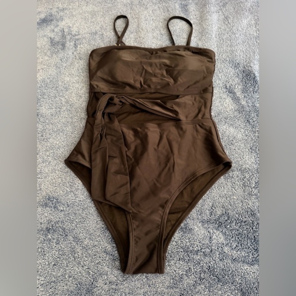 Elegant Black Women's One Piece Swimsuit NWOT
